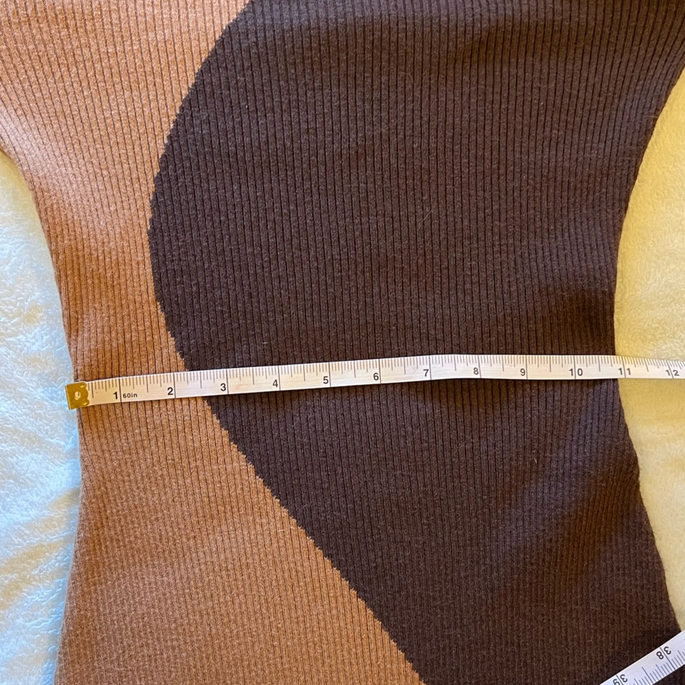 Colorblock knit ribbed mini dress. Long sleeves, semi-open back. Tan, brown. S - Picture 8 of 11